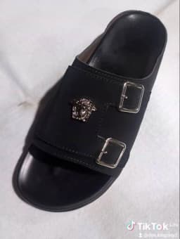 Royal Medusa Luxe Double-Buckle Leather Slide – Black's Image