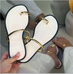 Women's Chic Gold-Trimmed Toe-Ring Flat Sandals's Image