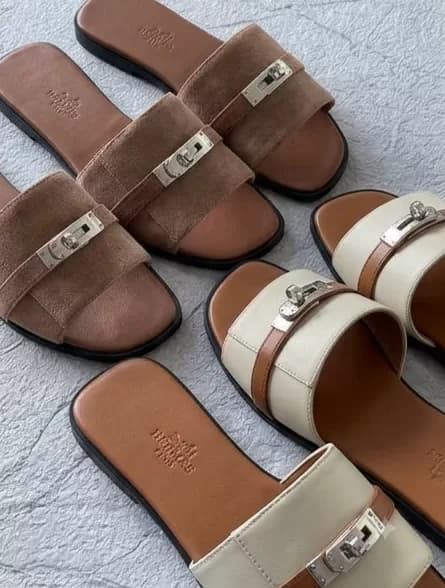 Designer-Inspired Leather Slide Sandals Collection with Iconic Hardware — image 4