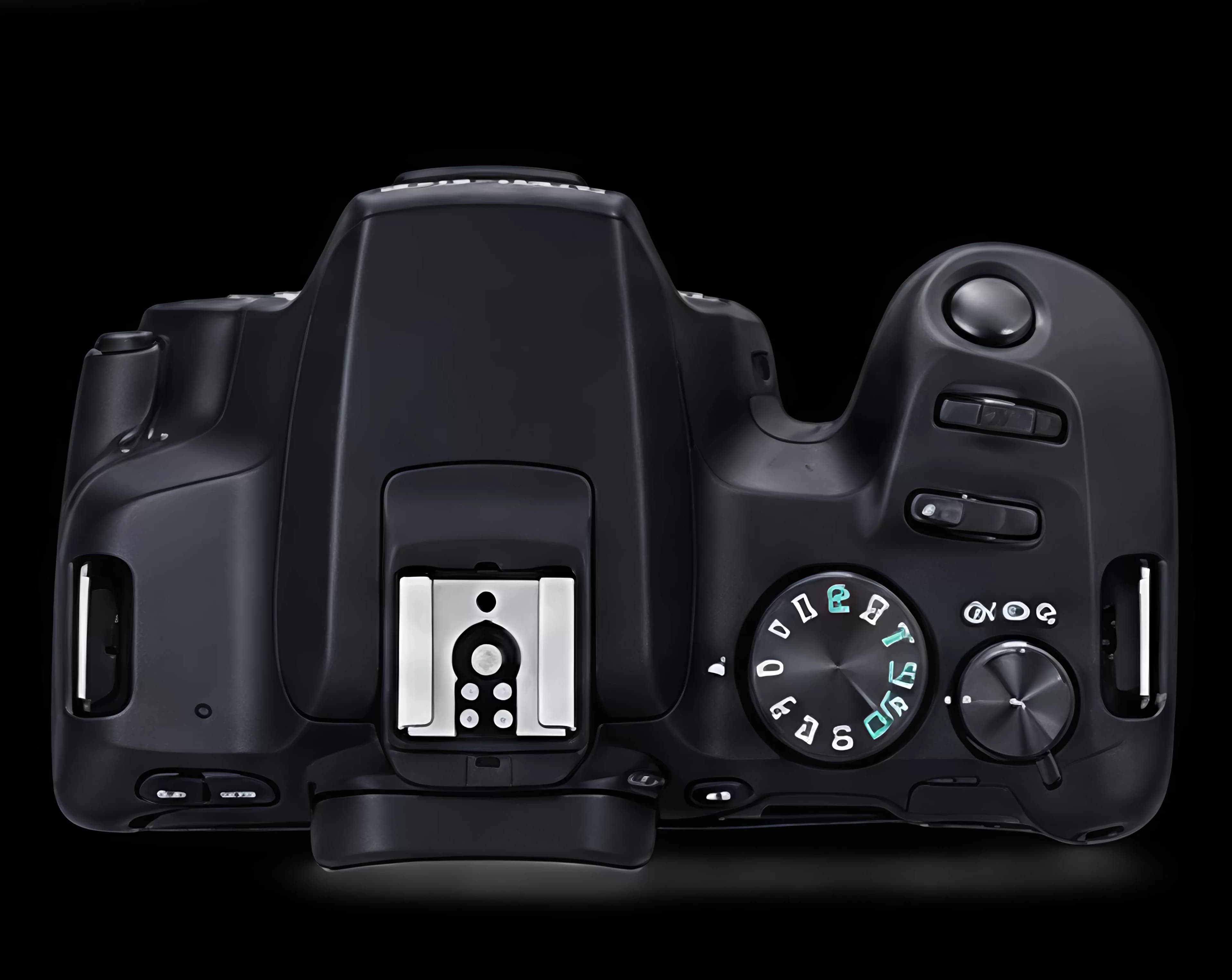 Canon EOS 250D Digital Camera with EF-S 18-55mm IS STM Kit — image 2