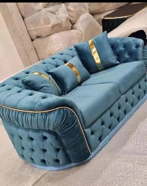 Royal Velvet Chesterfield Sofa — image 1