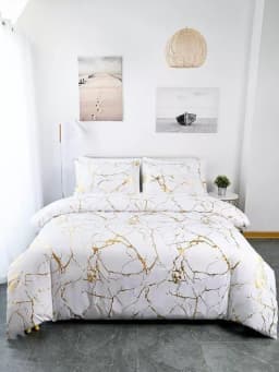 White Gold Marble Premium Bedding Set's Image