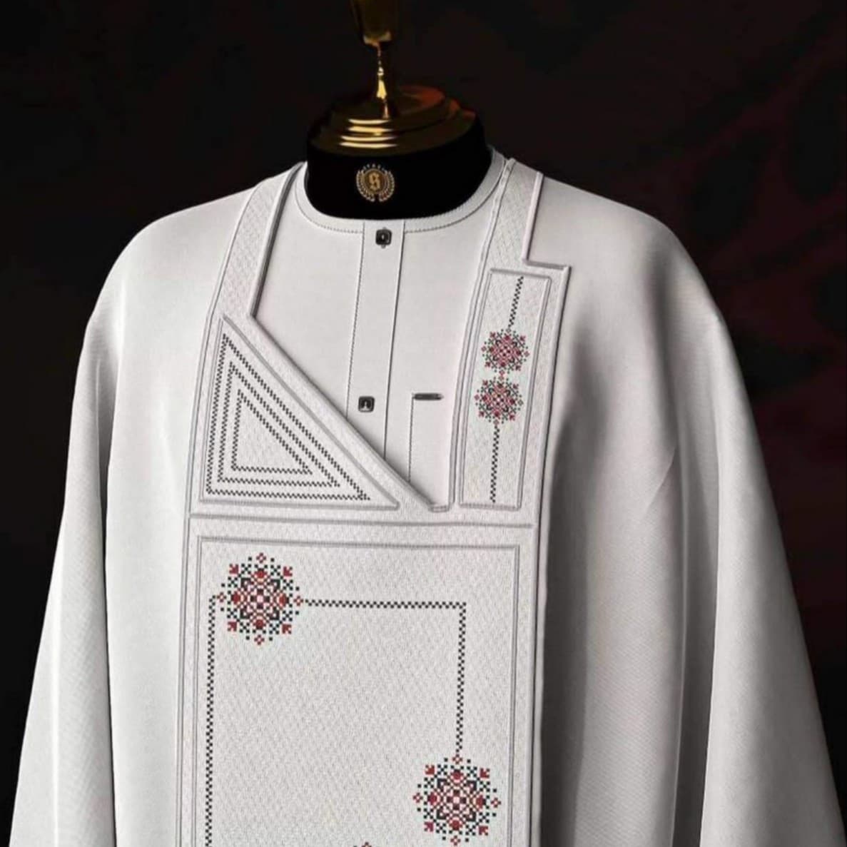 Vixlight Men Agbada - Full outfit Agbada with unique Embroidery — image 1