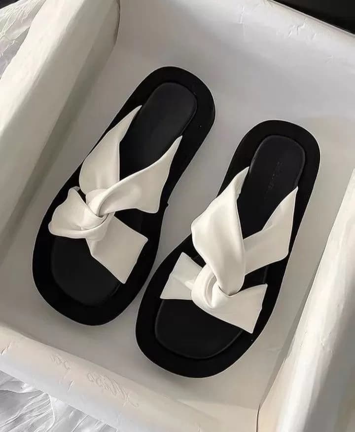 Women's Chic Knotted Puffy Strap Slide Sandals – White & Black — image 1